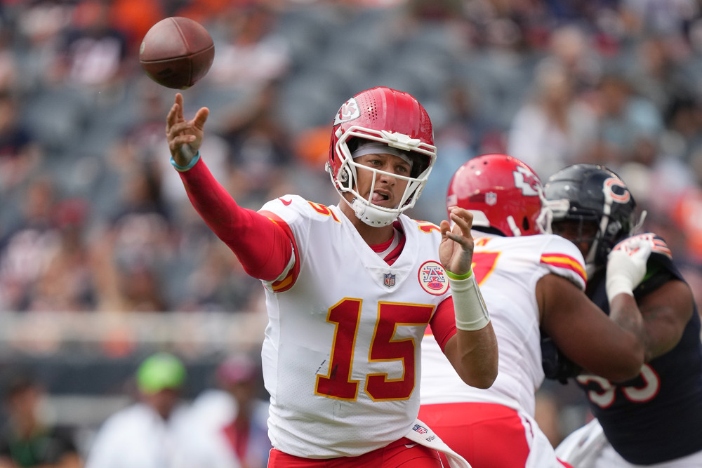 Patrick Mahomes starts week 2 in the NFL